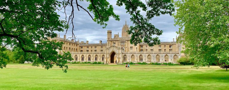 Campamentos y cursos de inglés para niños y jóvenes en Cambridge